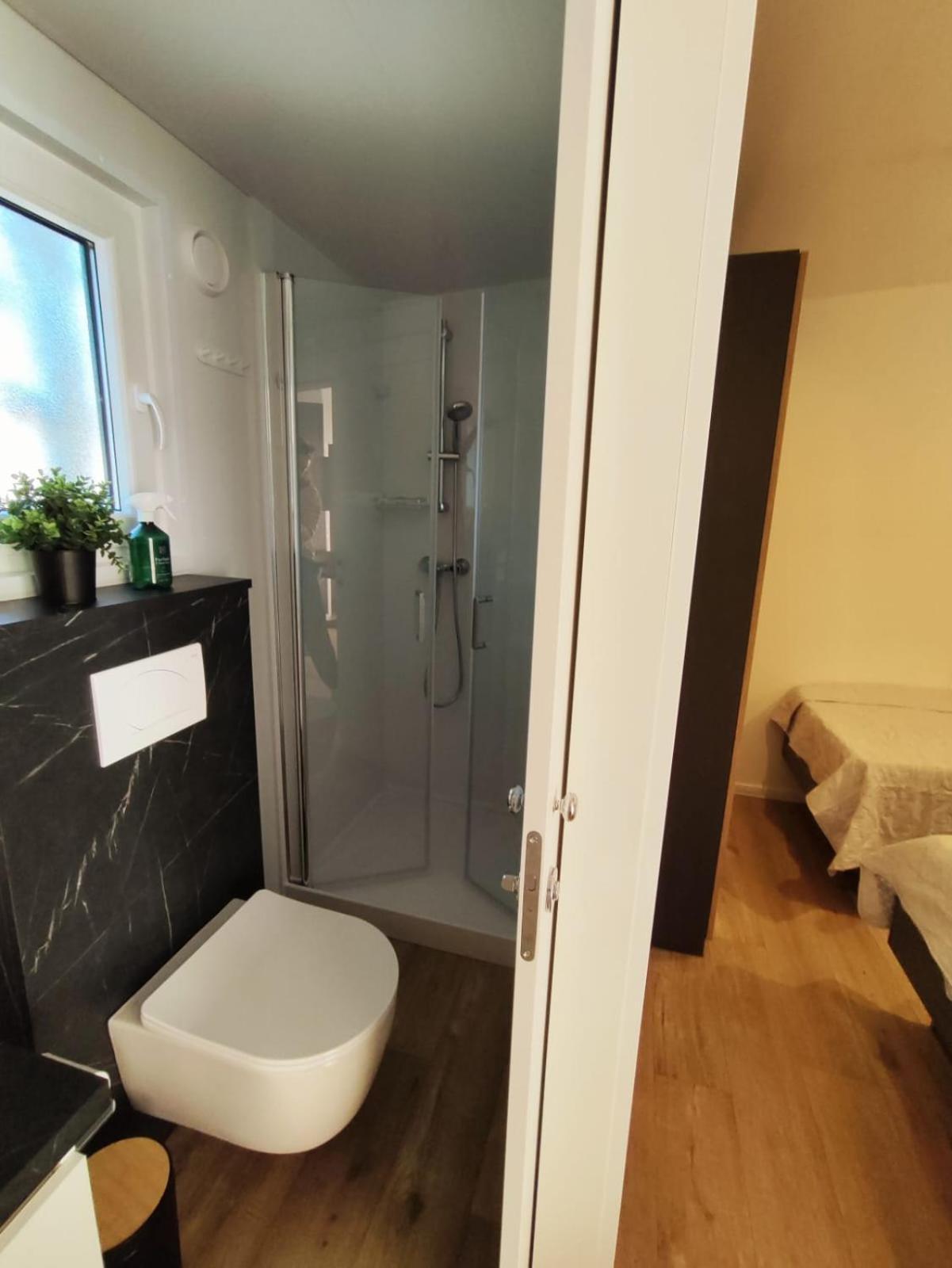 Mobile Home Kala Biograd Na Moru Exterior photo